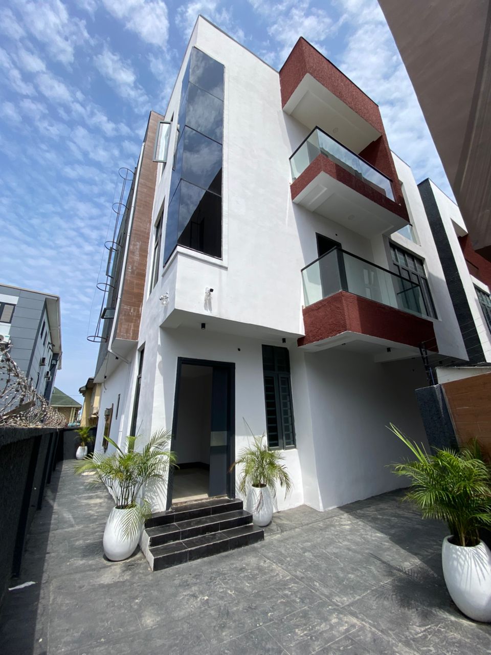 5 Bedroom Fully Detached Lekki Phase 1